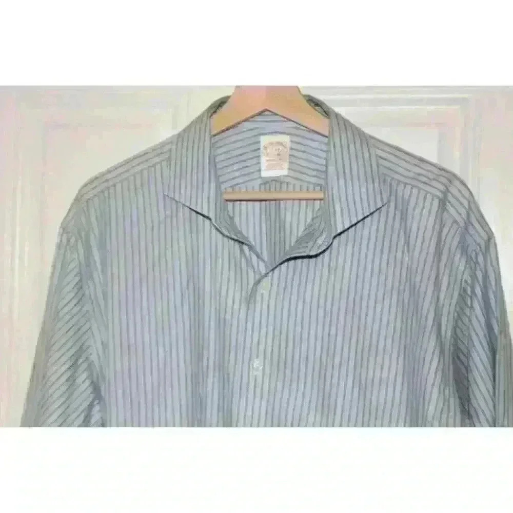 Madison Brooks Brothers Men’s Dress Shirt Size 17/34 Blue Stripe